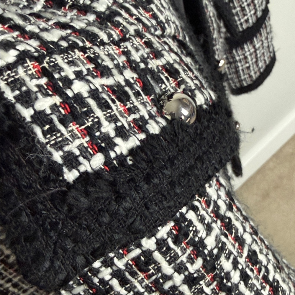 White House Black Market Black White Red Tweed Blazer / Jacket w/ Silver Buttons - Picture 8 of 17